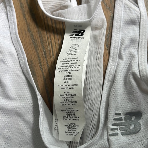 white new balance workout tank - Picture 3 of 4